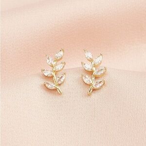 Elegant Gold Leaf Earrings